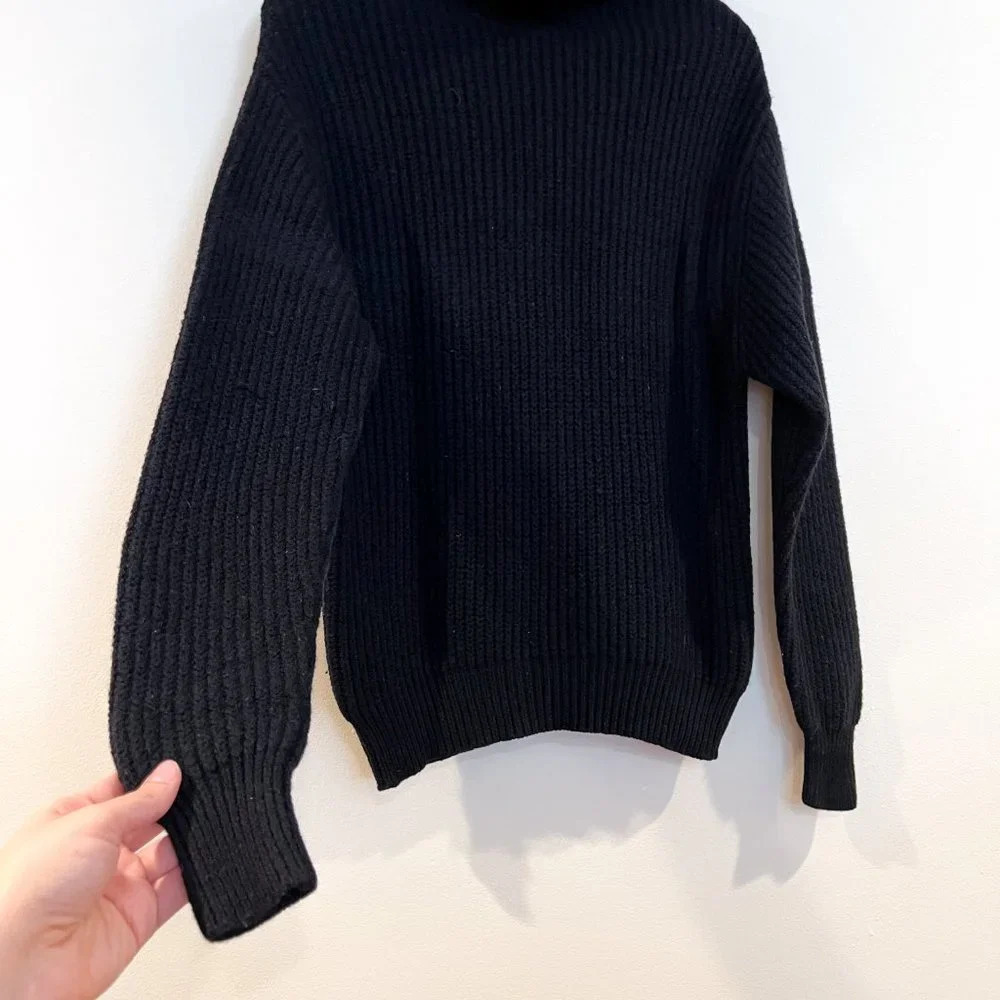 Wilfred 100% Merino Wool Classic Black Turtleneck Ribbed Knit Sweater S FLAWED - Picture 3 of 9